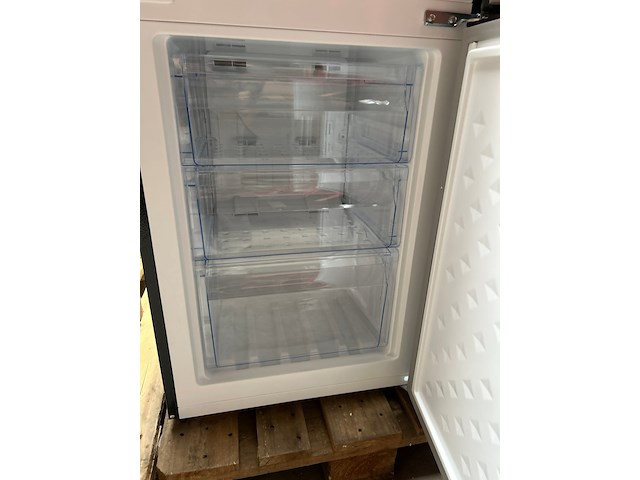 Koel-vriescombinatie 231 liter, chiq, fbm228ne4de - afbeelding 6 van  6