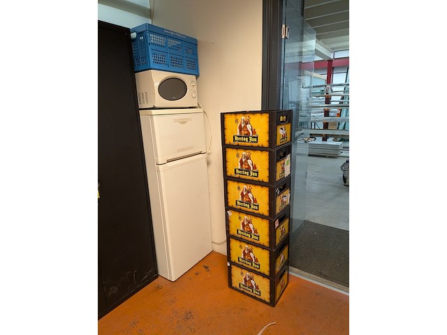 Koel-vriescombinatie met magnetron, o.a. zanussi - afbeelding 1 van  10