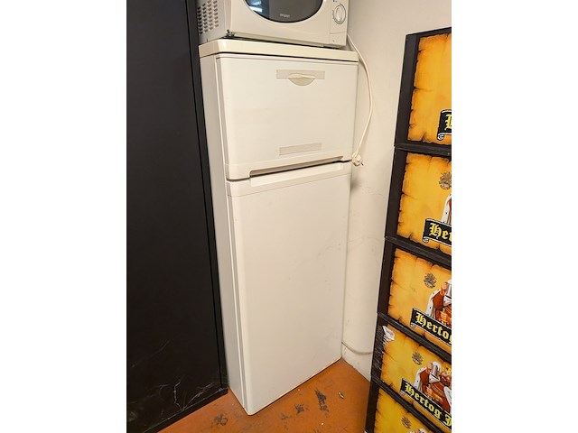 Koel-vriescombinatie met magnetron, o.a. zanussi - afbeelding 3 van  10