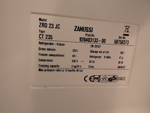 Koel-vriescombinatie met magnetron, o.a. zanussi - afbeelding 6 van  10