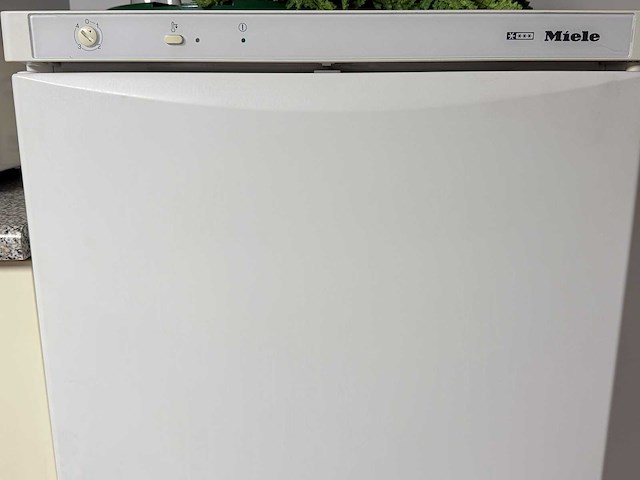 Koel-vriescombinatie miele - afbeelding 2 van  4