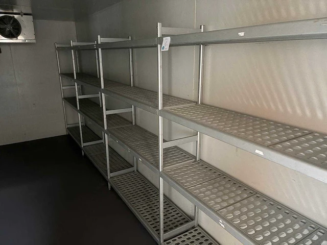 Koelcel en vriescel met stellingen - afbeelding 9 van  36