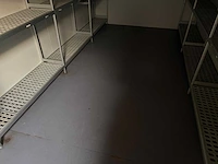 Koelcel en vriescel met stellingen - afbeelding 11 van  36