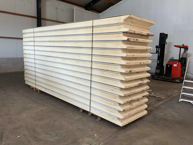Koelcel panelen sandwichpanelen - afbeelding 1 van  7