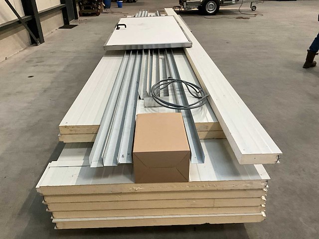 Koelcel wanden en deur - afbeelding 7 van  7