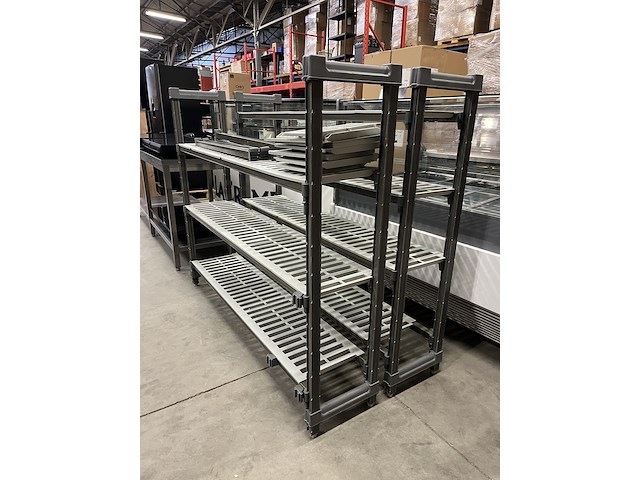 Koelcel/vriescel stelling 2 x 160 cm (1x 3 schappen, 1x 4 schappen) cambro - afbeelding 1 van  5