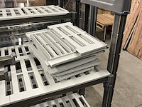 Koelcel/vriescel stelling 2 x 160 cm (1x 3 schappen, 1x 4 schappen) cambro - afbeelding 4 van  5