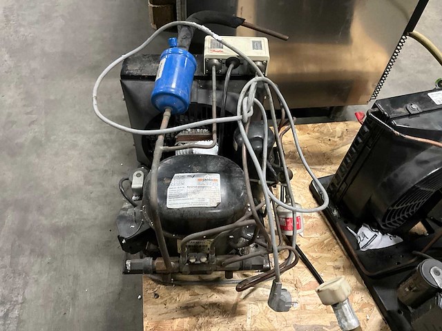 Koelcompressor (3x) - afbeelding 9 van  9
