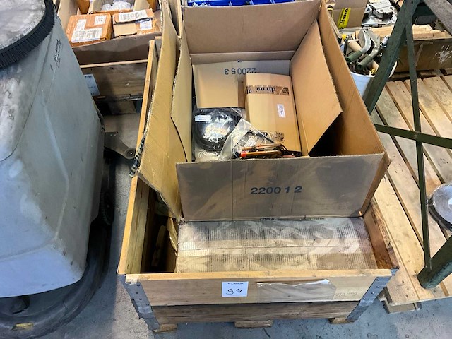 Koelcompressor onderdelen - afbeelding 1 van  8