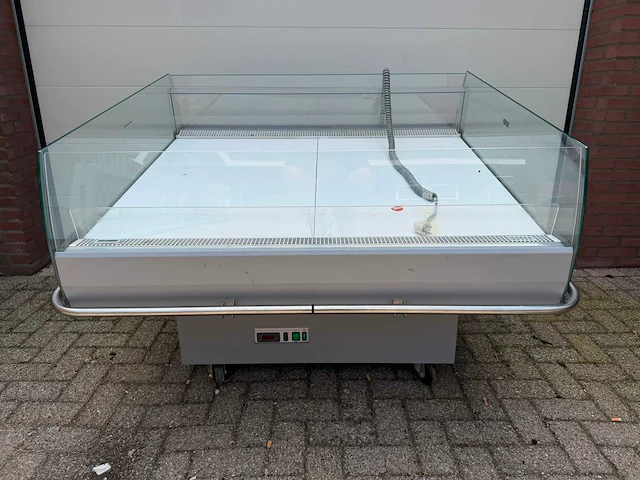 Koeleiland - koelvitrine - afbeelding 2 van  3