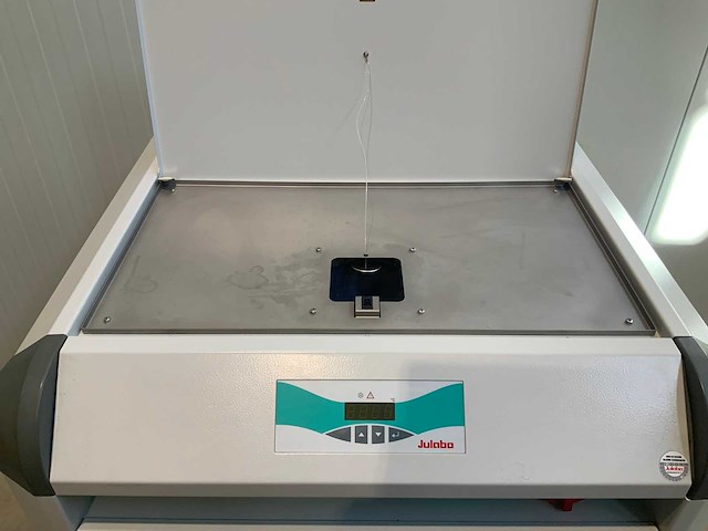 Koeler - julabo - flw11006 - circulatiekoeler - afbeelding 8 van  12