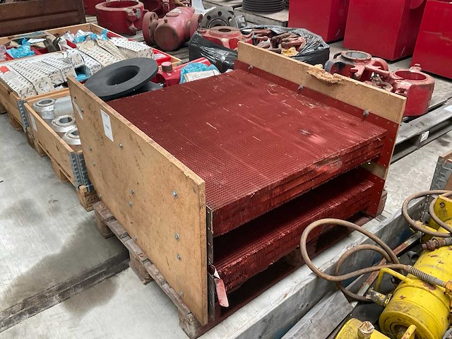 Koeler caterpiller (2x) - afbeelding 1 van  4