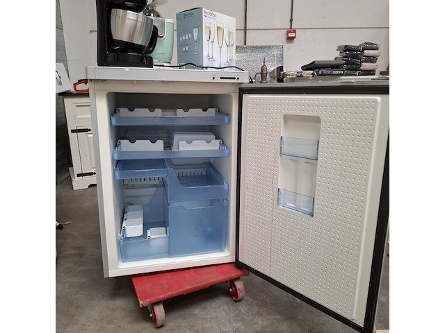 Koelkast bosch, ktr18460nkl/1 fd8406 - afbeelding 3 van  10