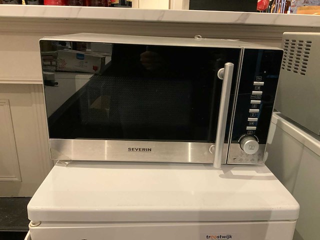 Koelkast en 1 combimagnetron - afbeelding 2 van  4