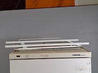 Koelkast en metalen kast met lier, liebherr - afbeelding 15 van  15