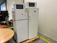 Koelkast & magnetron (2x) - afbeelding 1 van  6