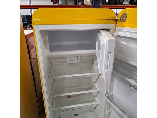 Koelkast met vriesvak, smeg, s28strp4, geel - afbeelding 9 van  10