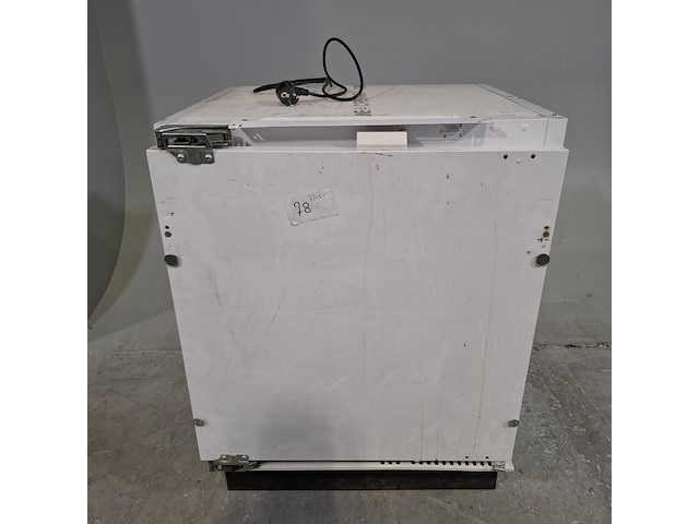 Koelkast, nederlandse vlag en deurmat - afbeelding 8 van  20