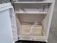 Koelkast, nederlandse vlag en deurmat - afbeelding 9 van  20