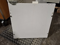 Koelkast, nederlandse vlag en deurmat - afbeelding 14 van  20