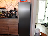 Koelkast siemens. afmeting 59 x 63 x 185 cm.