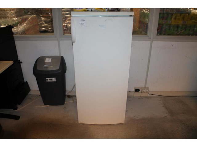 Koelkast zanussi. afmeting 55 x 60 x 126 cm. - afbeelding 1 van  3