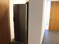 Koelkast zanussi hoog model. afmeting 60 x 60 cm. hoogte 185 cm