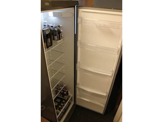 Koelkast zanussi hoog model. afmeting 60 x 60 cm. hoogte 185 cm - afbeelding 4 van  4