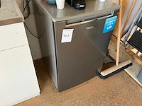 Koelkast,wasmachine en ventilator - afbeelding 2 van  9