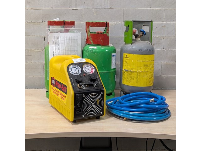 Koelmiddel afpompunit met 3x gasfles r-32 diflormethaan, cps, tr500e - afbeelding 1 van  15