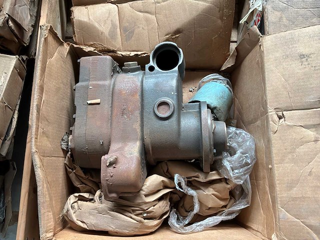 Koelmiddel pomp (2x) - afbeelding 2 van  3