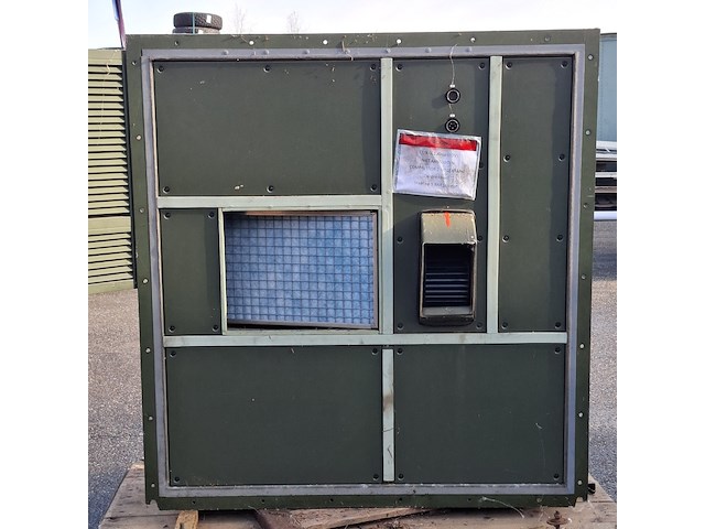 Koelmotor in houten transportkist - afbeelding 1 van  14