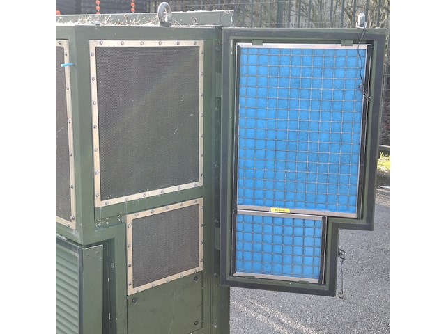 Koelmotor in houten transportkist - afbeelding 10 van  14