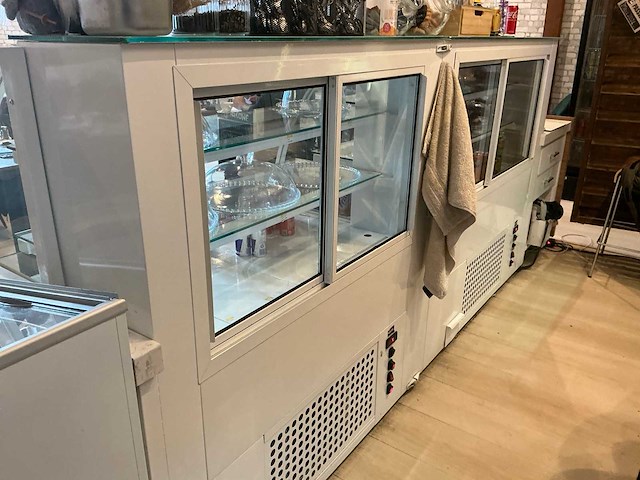 Koelvitrine combinatie 4,9m breed - afbeelding 9 van  41