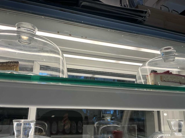 Koelvitrine combinatie 4,9m breed - afbeelding 36 van  41