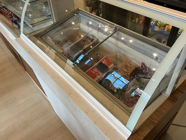 Koelvitrine combinatie 4,9m breed - afbeelding 38 van  41