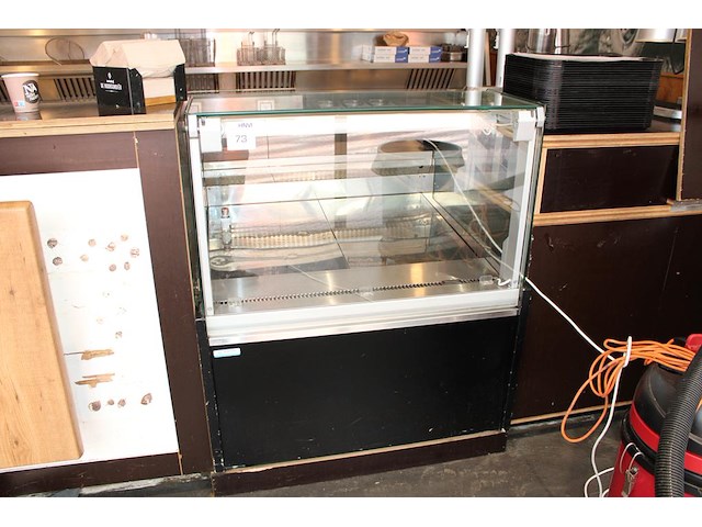 Koelvitrine mafirol met onderkoeling. afmeting 96 x 110 x 121 cm. - afbeelding 1 van  4