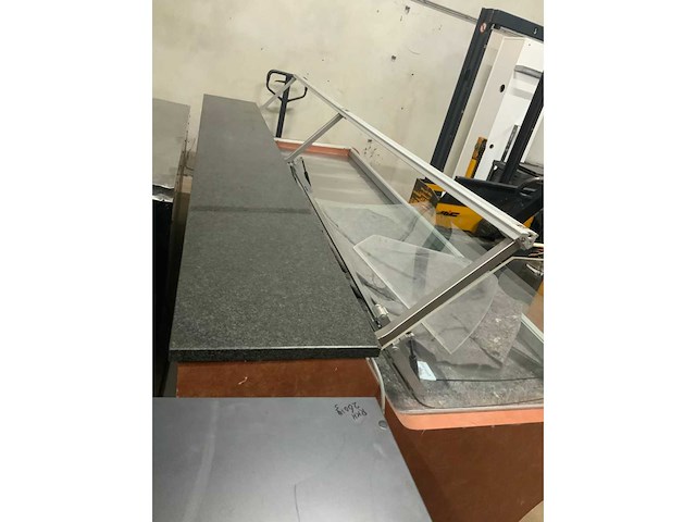 Koelvitrine met zwart marmeren werkblad - afbeelding 2 van  6