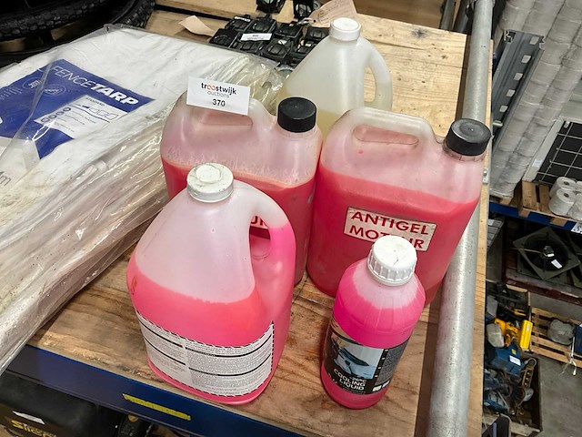 Koelvloeistof - afbeelding 1 van  2