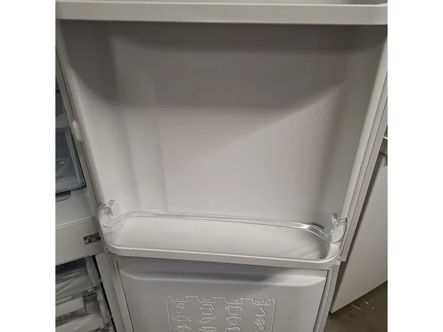 Koel/vries combinatie, indesit a+, cm02 - afbeelding 4 van  9