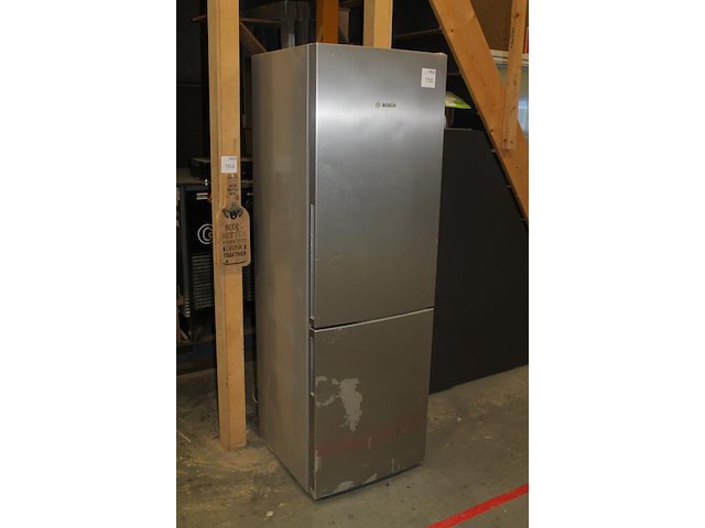 Koelvriescombinatie bosch fd9108. afmeting 60 x 63 x 186 cm. - afbeelding 2 van  3