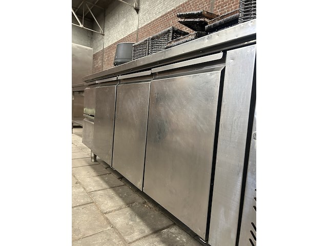 Koelwerkbank 123x70x88, gn4200tn - afbeelding 3 van  6