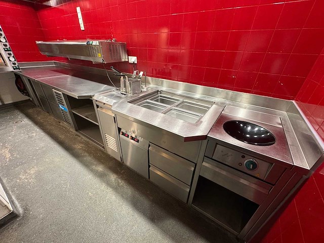 Koelwerkbank en kooklijn (combinatiekavel 68 t/m 72) - afbeelding 1 van  10