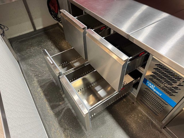 Koelwerkbank en kooklijn (combinatiekavel 68 t/m 72) - afbeelding 7 van  10