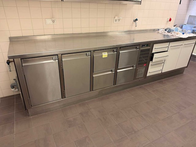 Koelwerkbank met onderkast 347cm - afbeelding 1 van  7