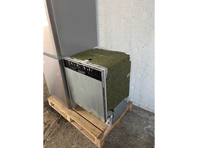 Koenic kfk 611 b nf in koelkast | siemens sn636x08ie vaatwasser - afbeelding 4 van  7