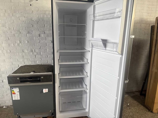 Koenic koelkast | bosch vaatwasser - afbeelding 3 van  3