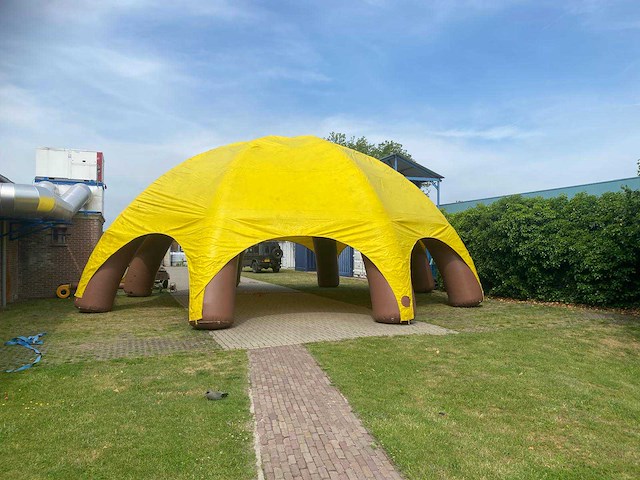 Koepel tent 10 x 10 x 6 meter, opblaasbaar, 2 nieuwe blowers, in-ritsbare zijpanelen - afbeelding 1 van  12