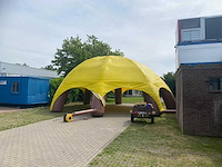 Koepel tent 10 x 10 x 6 meter, opblaasbaar, 2 nieuwe blowers, in-ritsbare zijpanelen - afbeelding 7 van  12