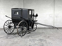 Koets berline klassieke paardenkoets - afbeelding 9 van  34